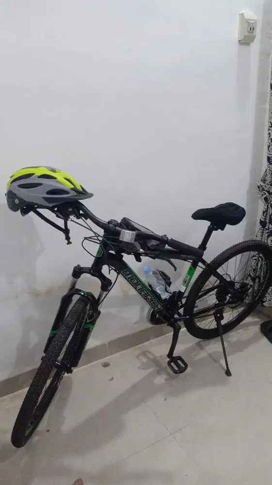 Sepeda gunung polygon monarch M3