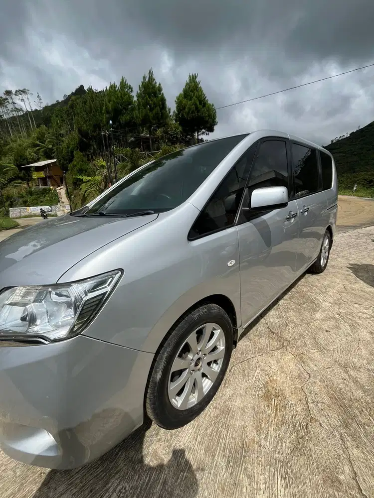 Nissan Serena 2013 Bensin