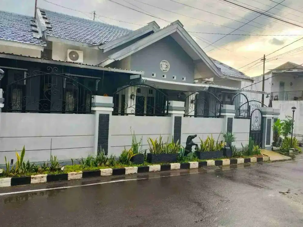 Rumah Hook di Jl Lebdosari Kalibanteng Kulon Semarang Barat