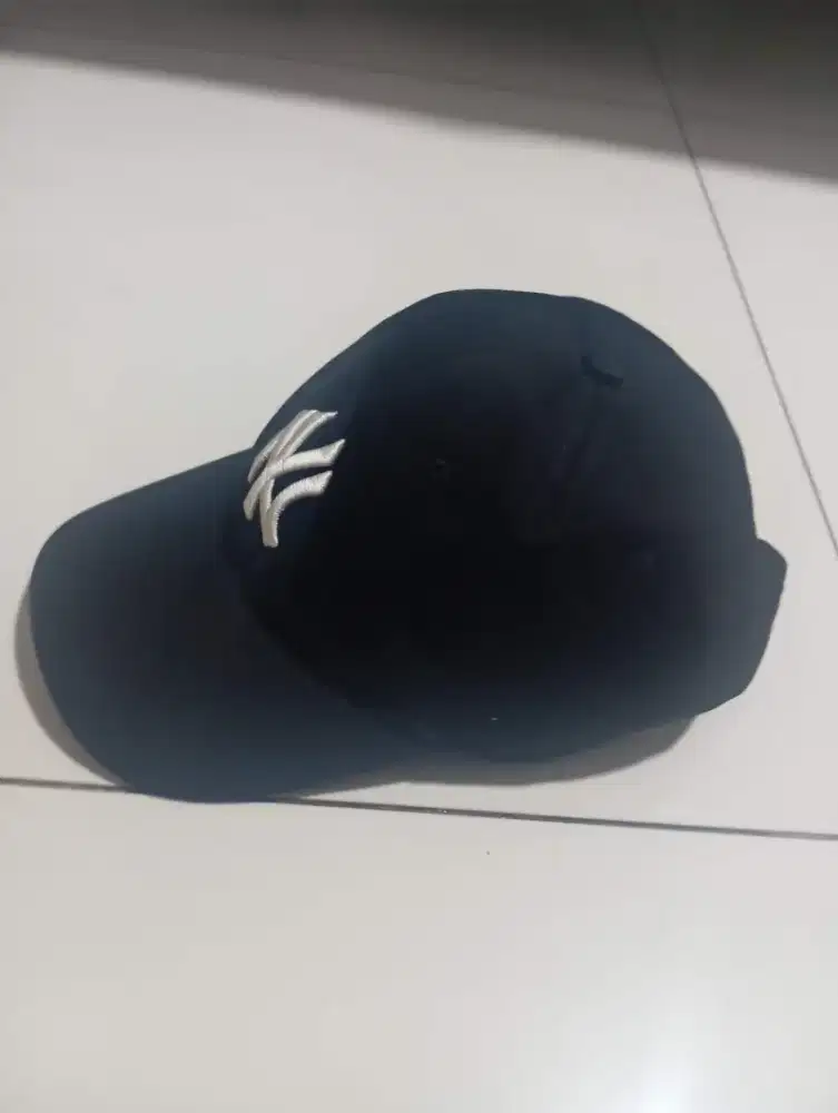 TOPI MLB SERASA BARU