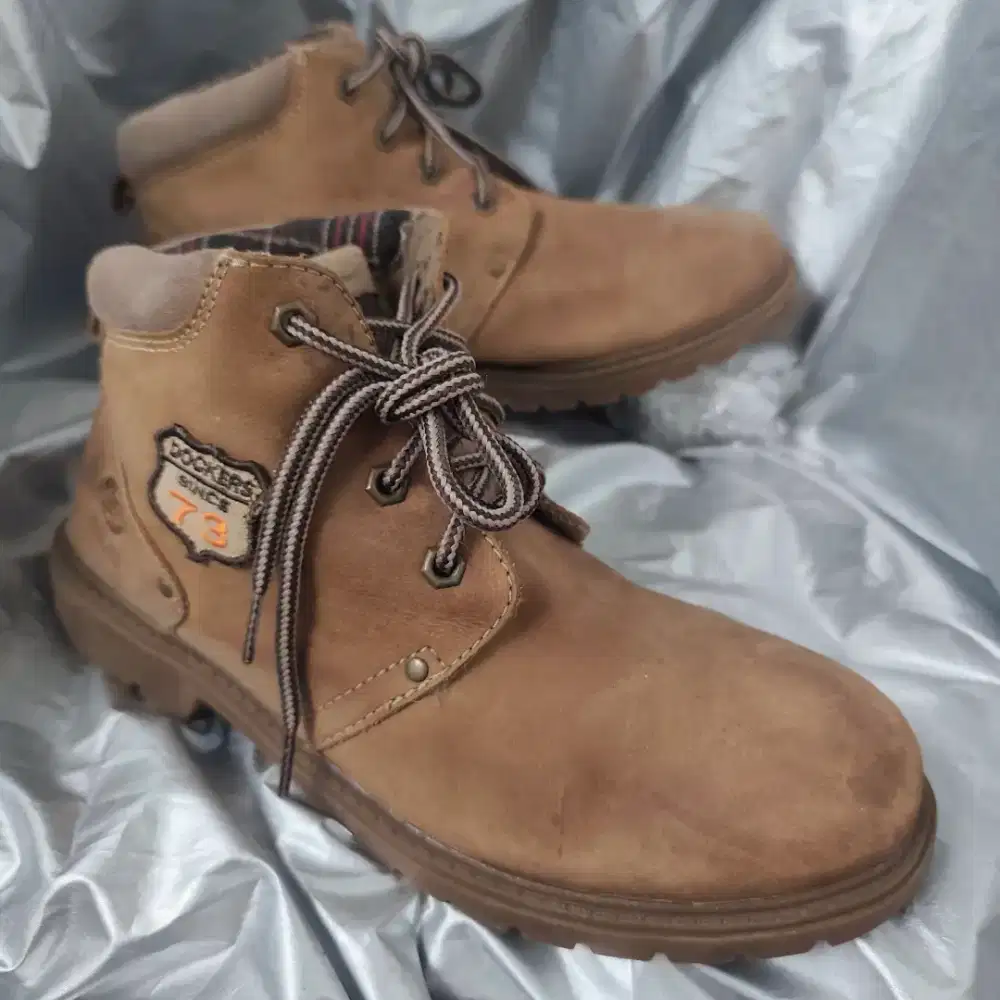 thriftSEPATU kulit DOSKERS size 42