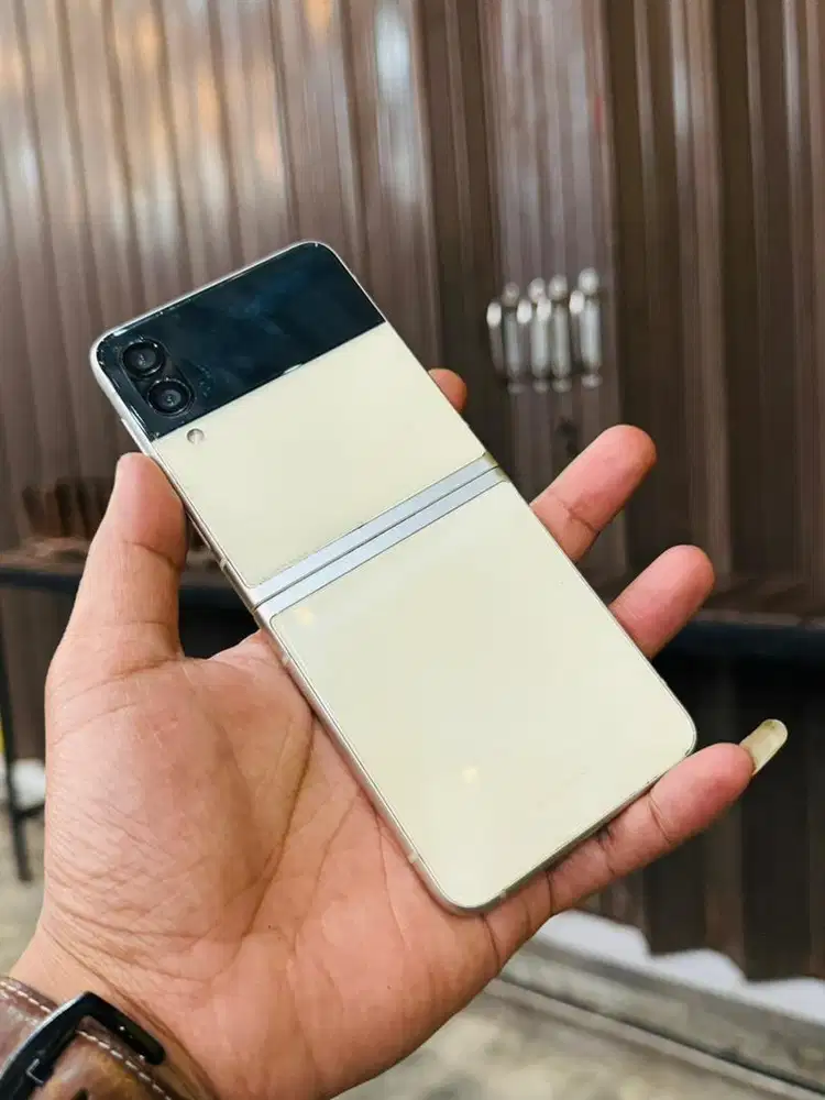 Samsung zflip 3 256 gb sein