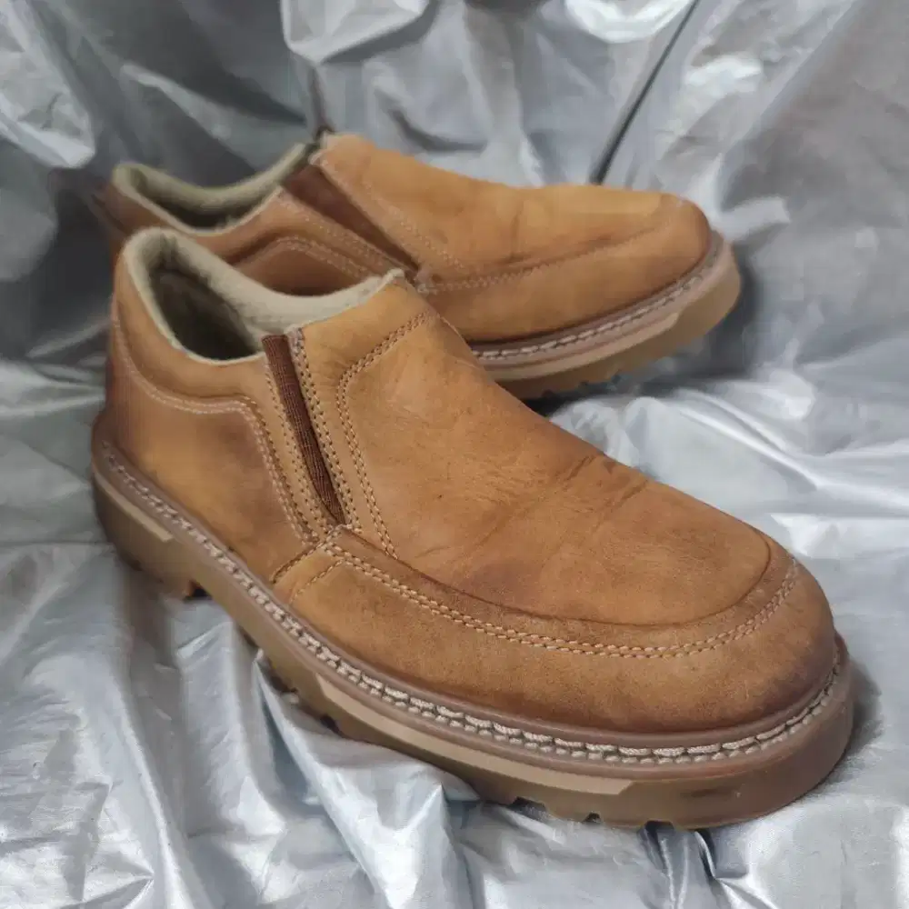 thriftSEPATU kulitSKECHERS sz41