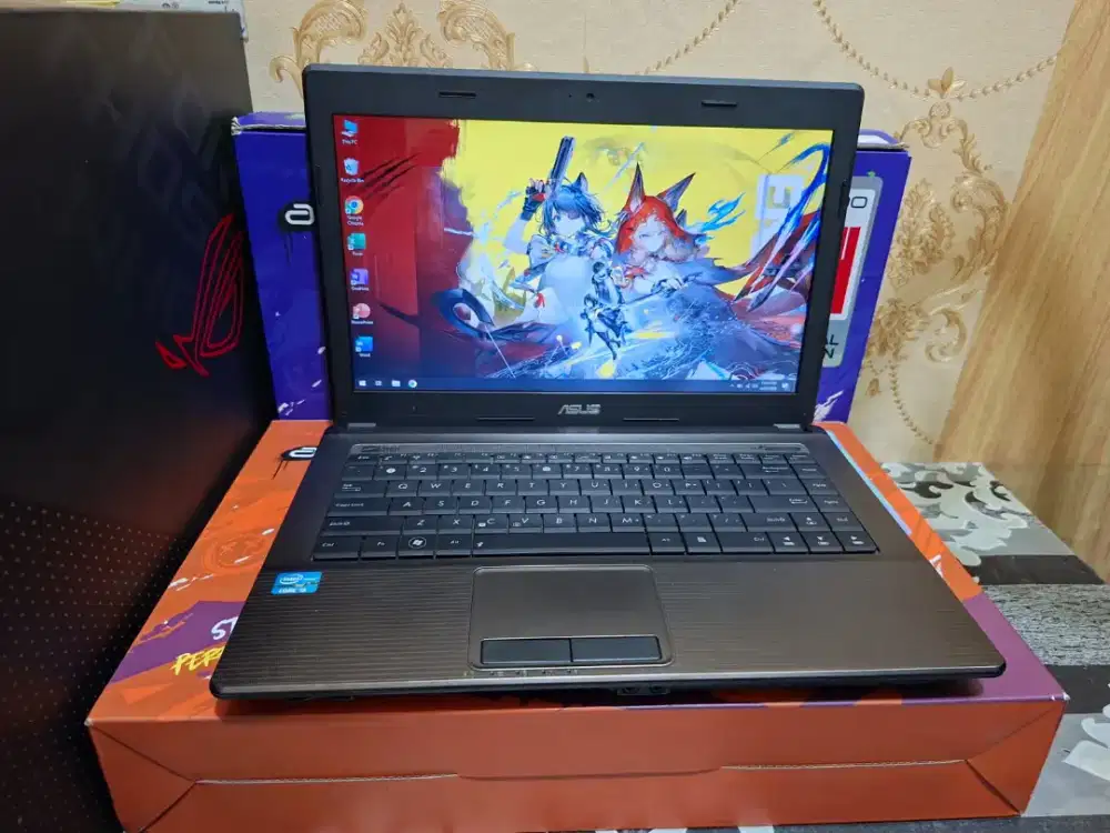 Laptop Asus K84L • Core i3-2330M • HDD 320GB •4GB • SIAP PAKAI