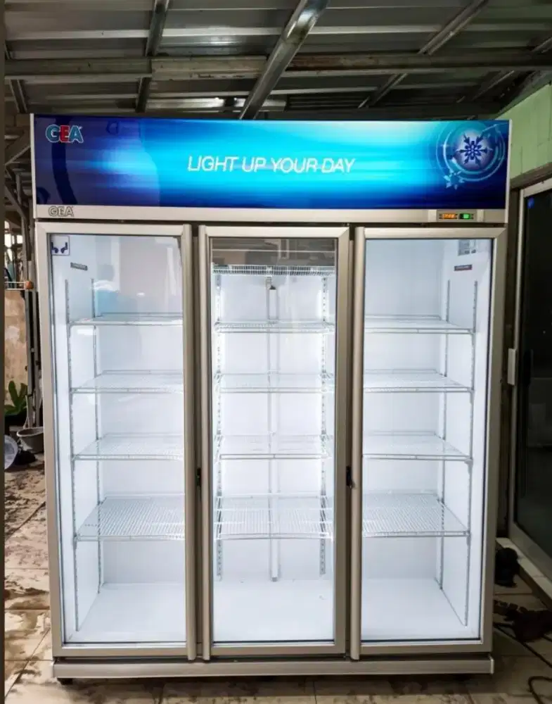 Showcase gea. 3pintu & 2pintu