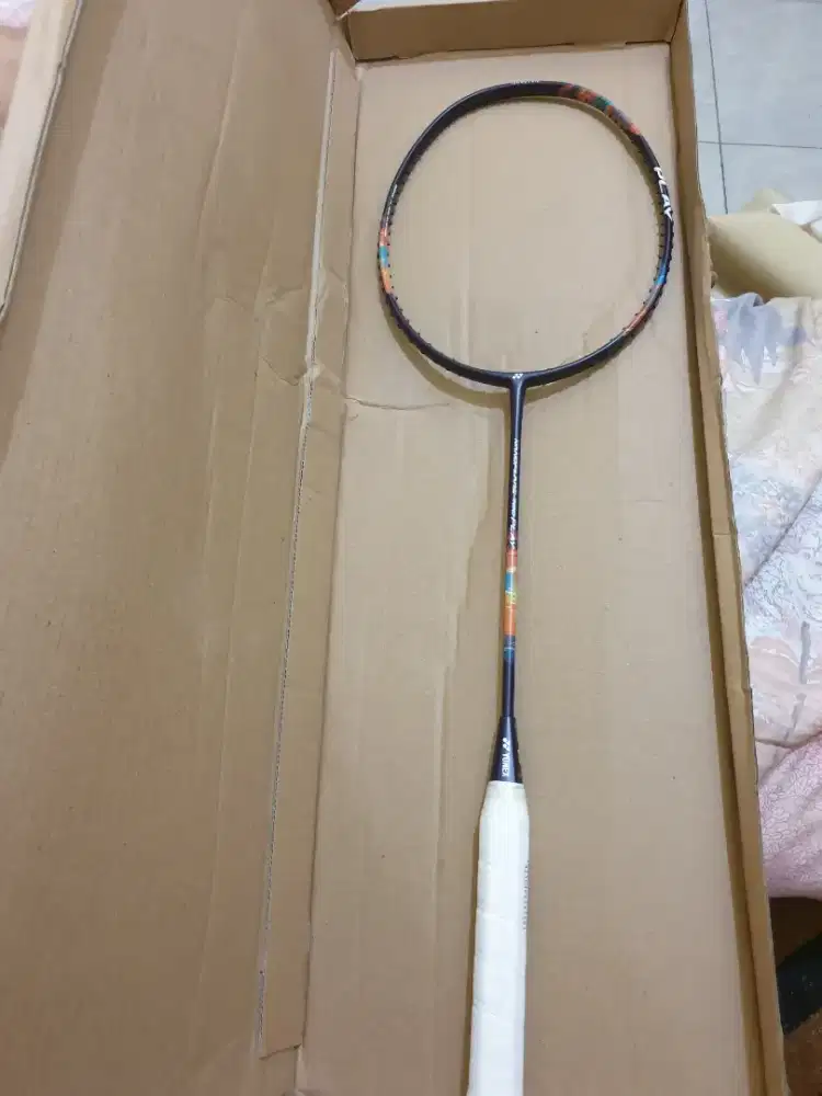 YONEX NANOFLARE 700 PLAY
