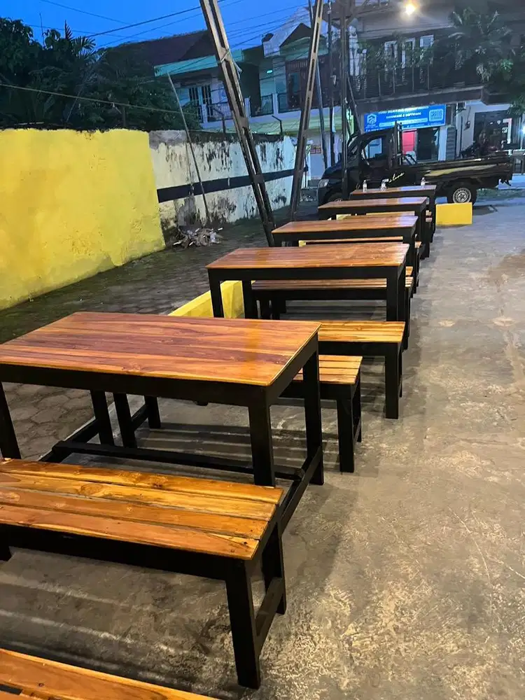 meja cafe warkop