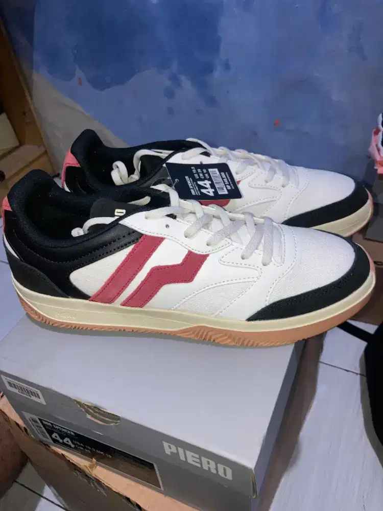 Sepatu piero original