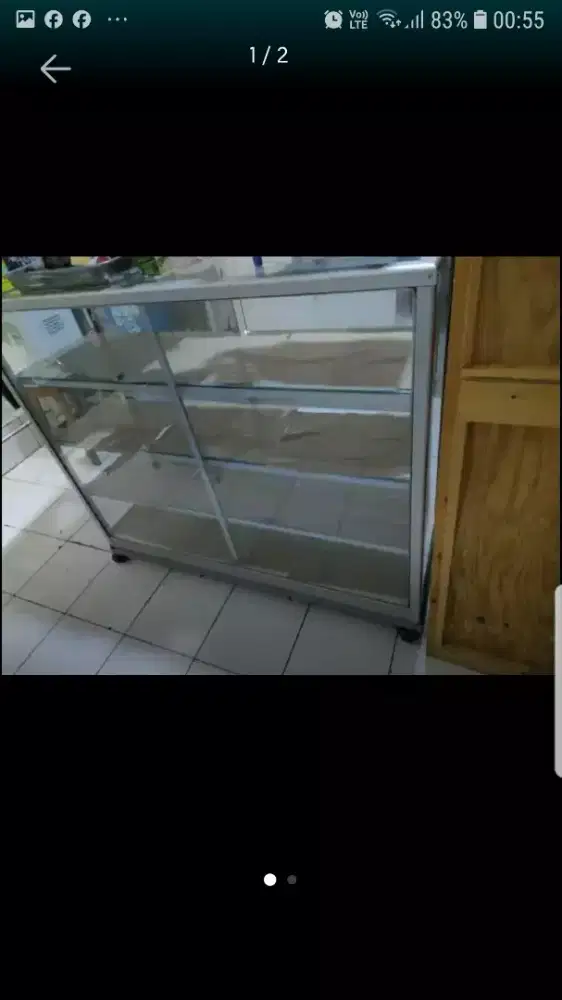 Dijual etalase kaca dan kayu
