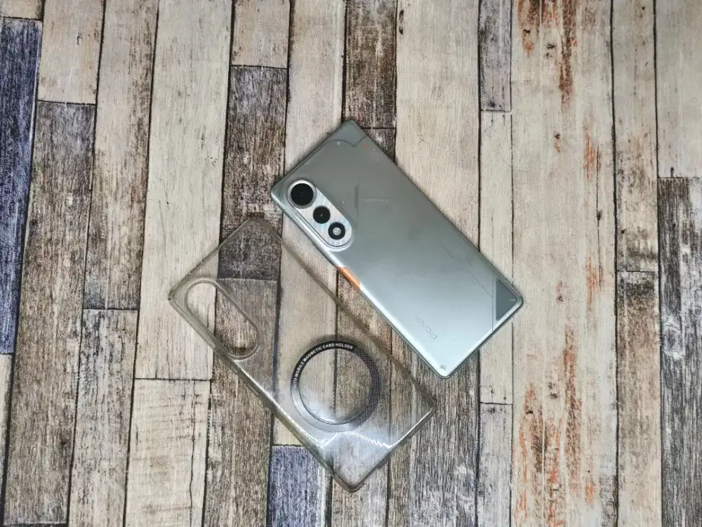 Tecno Pova Curve 5G 8/256 Batangan