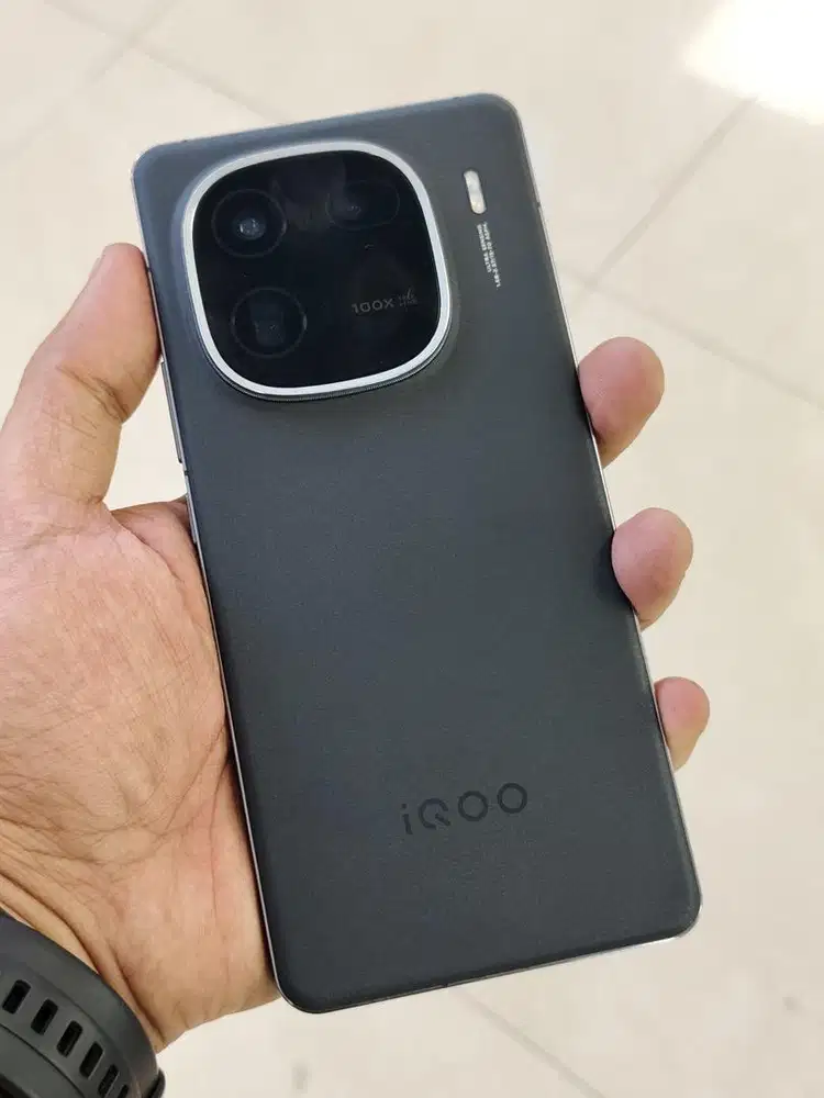 iqoo 12 16/513 GB fullset