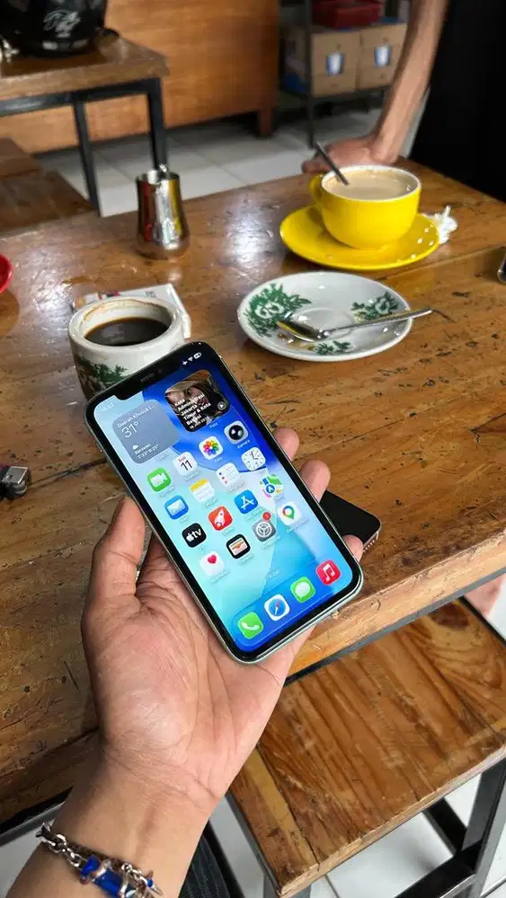 JUAL CEPET IPHONE 11 64 IBOX