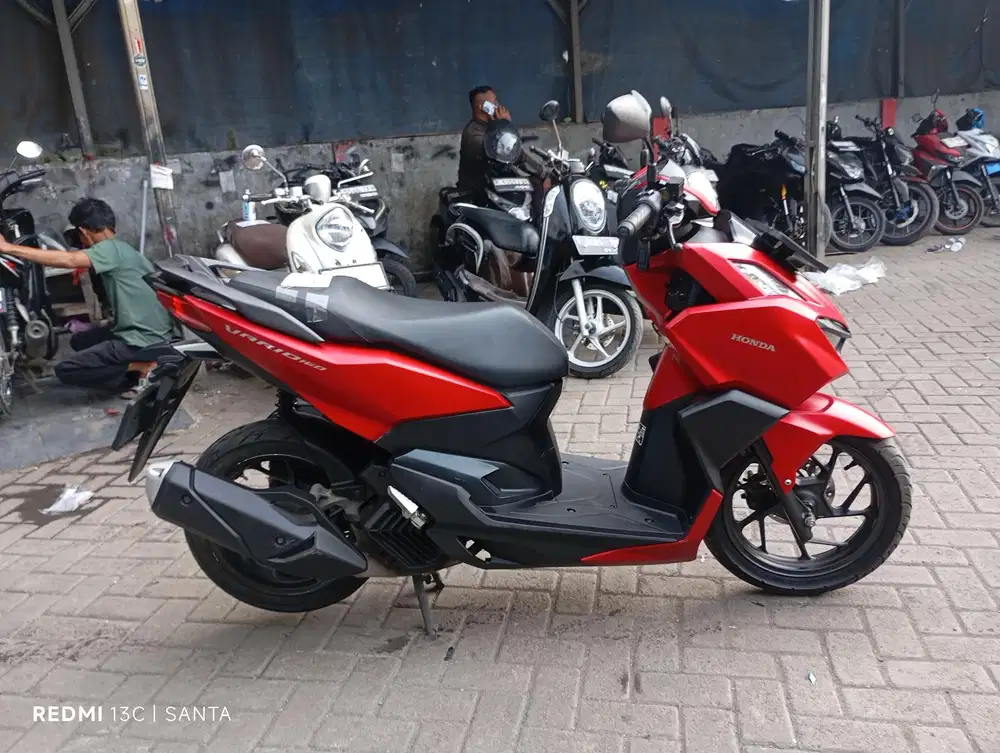 Honda Vario 160 tahun 2023 Surat Komplit