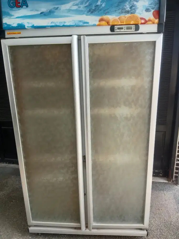 DI JUAL SHOKIS 2 PINTU KACA MEREK GEA.