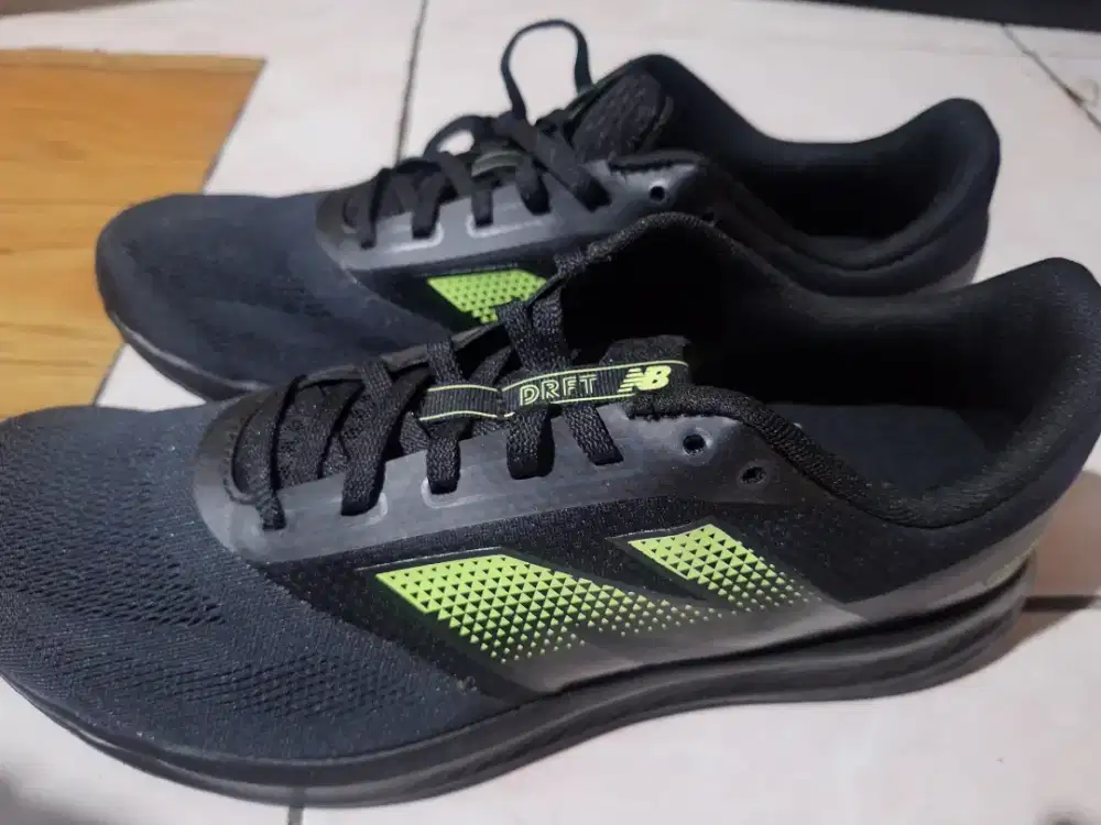 Sepatu new balance santai