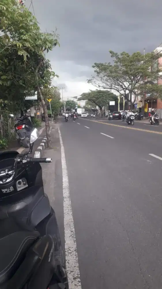 Jual tanah keciL di pinggir Jalan Utama Mahendradatta Denpasar Bali