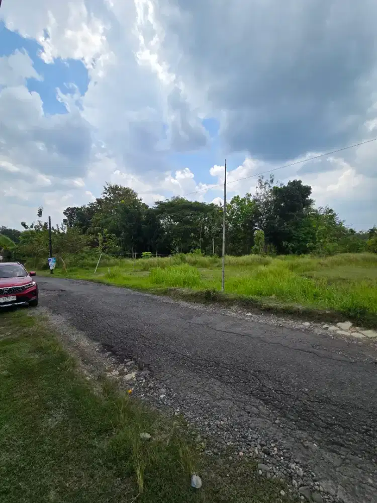 Tanah Strategis, cocok untuk perumahan, gudang, homestay, rumah, dll