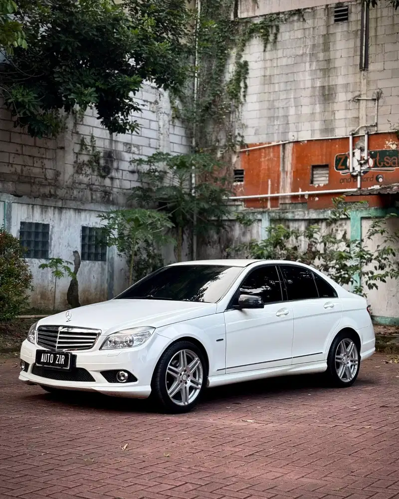 CashCreditSama Mercedes Benz C250 AMG 2011