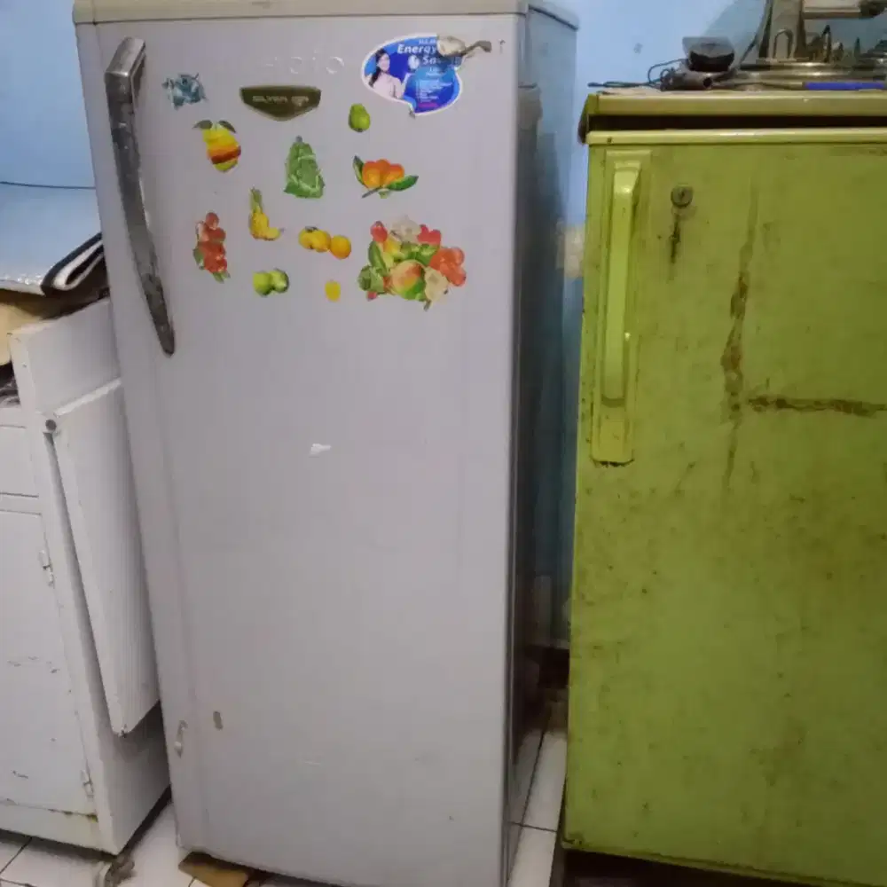 Dijual kulkas glacio 1 pintu