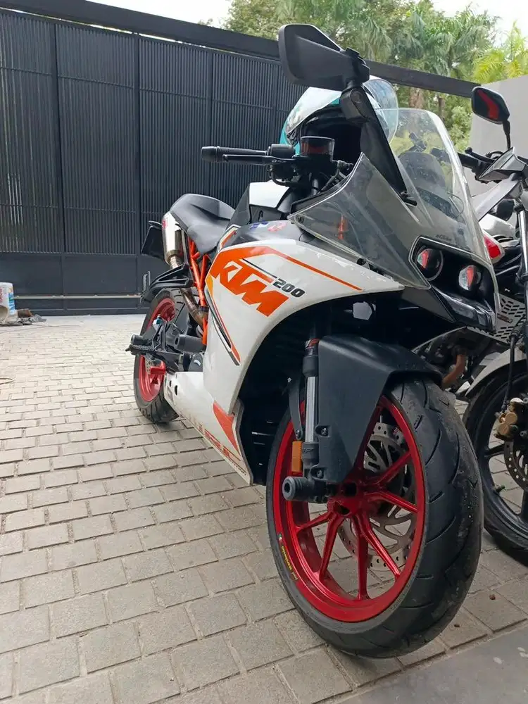 KTM RC200 Full paper (service dan manual book komplit)