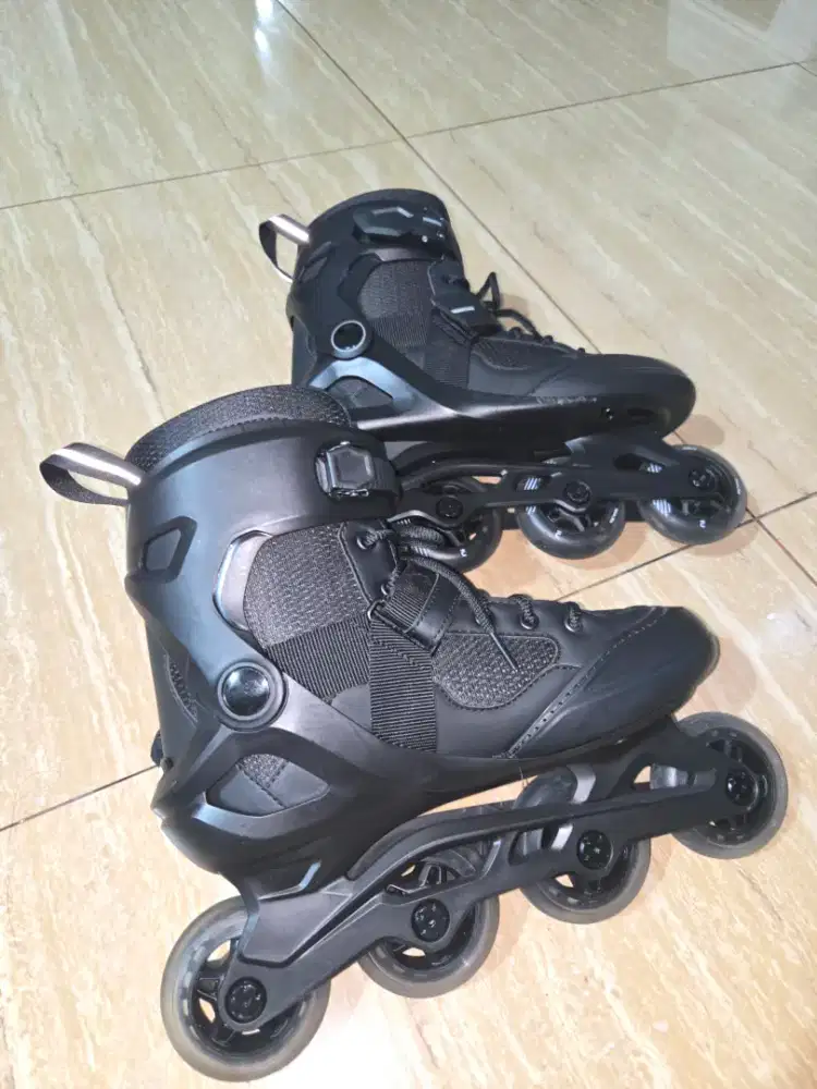 Sepatu Roda Dechlaton OXELO Men's inline skate