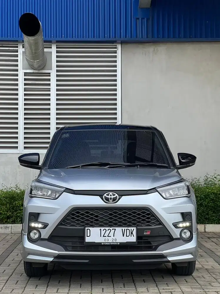 Low km 17rb Toyota Raize Turbo GR TwoTone CVT 2023 NIK 2022
