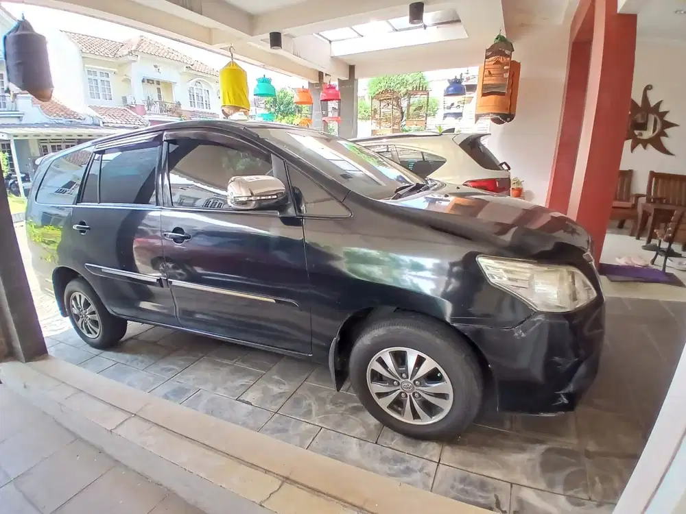 Toyota Kijang Innova 2015 Bensin