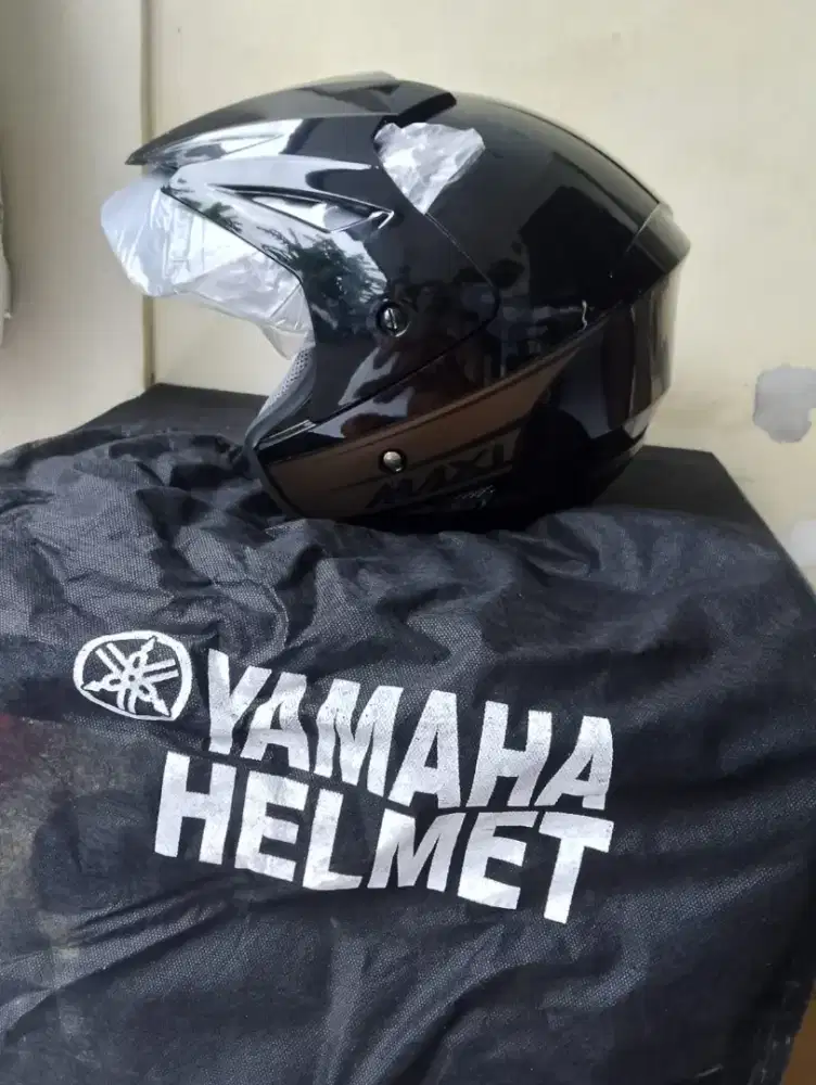 HELM ORI YAMAHA