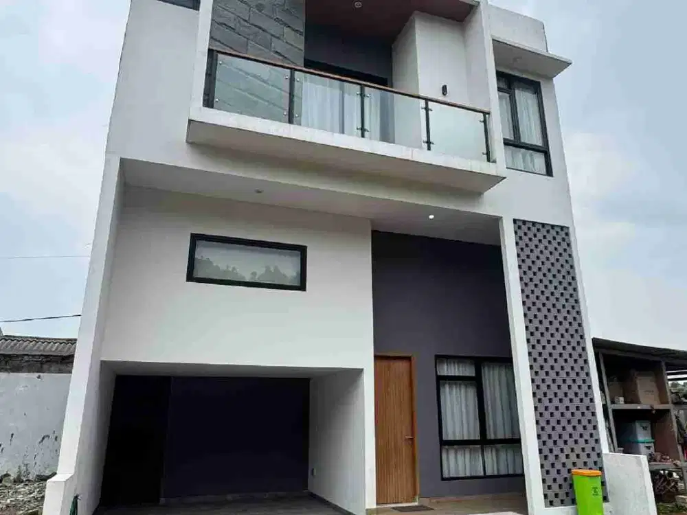Rumah Baru 2½ lantai Lokasi Dekat Tol brigif jaksel