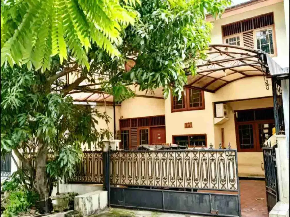 Rumah Kangenin dalam lingkungan istimewa pondok kelapa