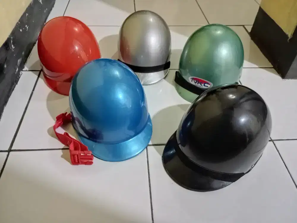 Helm batok cebok jadul mirip kiwi kjp dmi