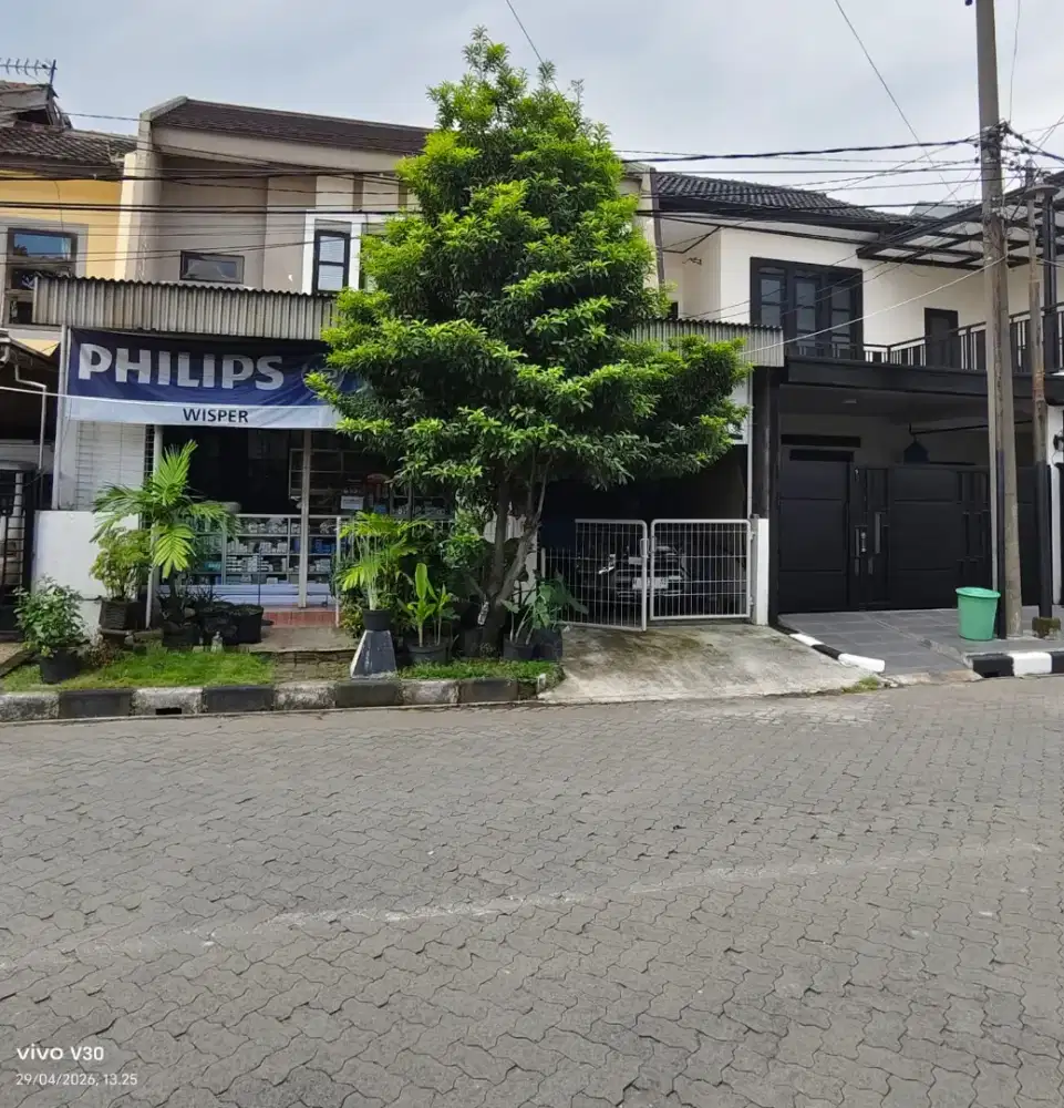 Rumah 2 lantai, cocok buat usaha