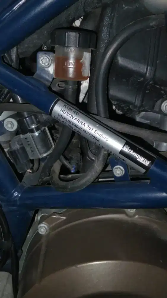 Di jual motor husqi 700i rawatan & km rendah