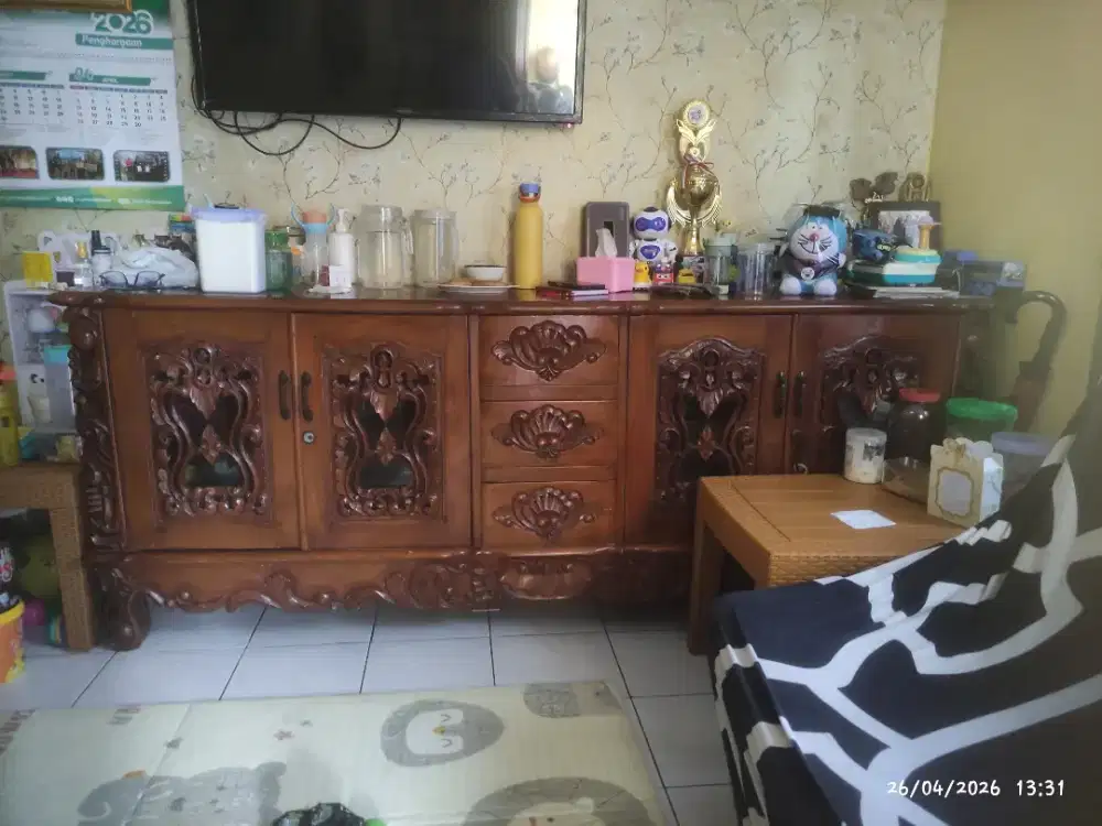 Meja rak tv jati full ukir