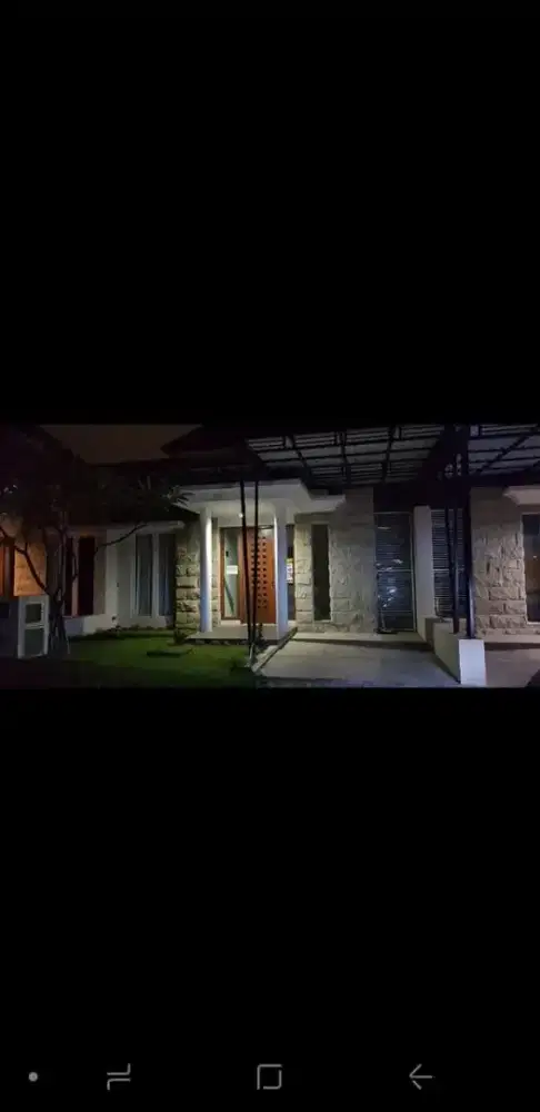DISEWAKAN Rumah nyaman aman tentram dilokasi elit sidoarjo