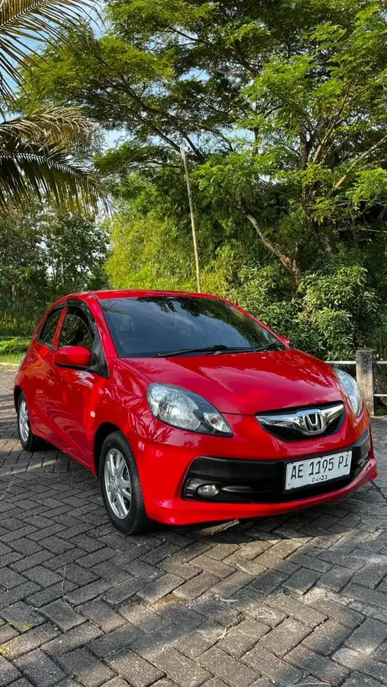 Honda brio E  2015