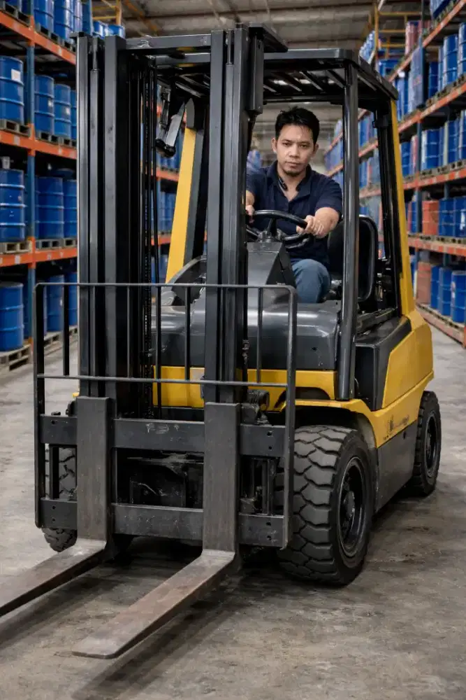 sopir forklift panggilan