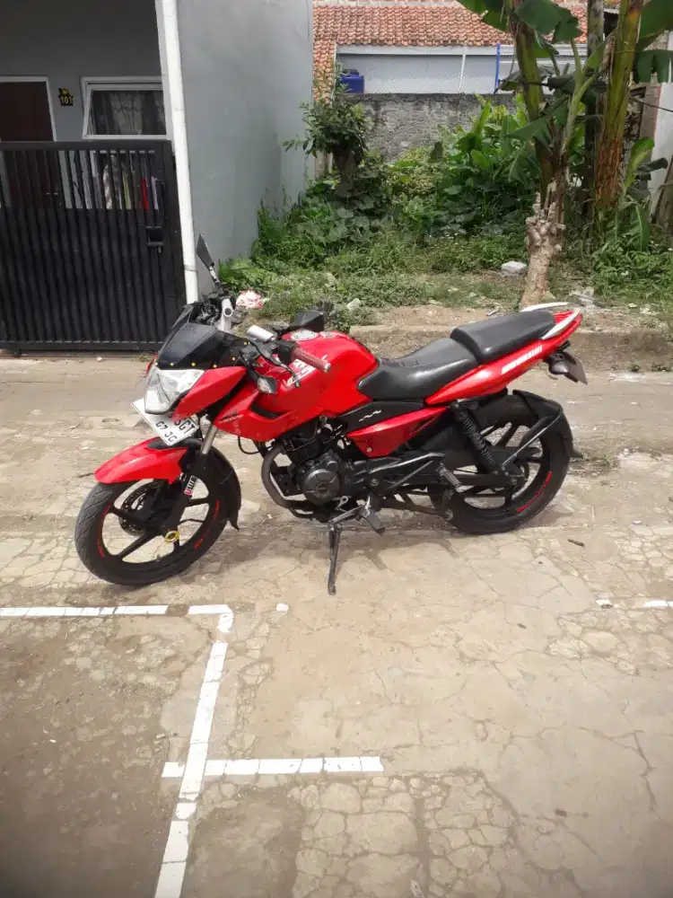 Pulsar 135 LS Orsinil