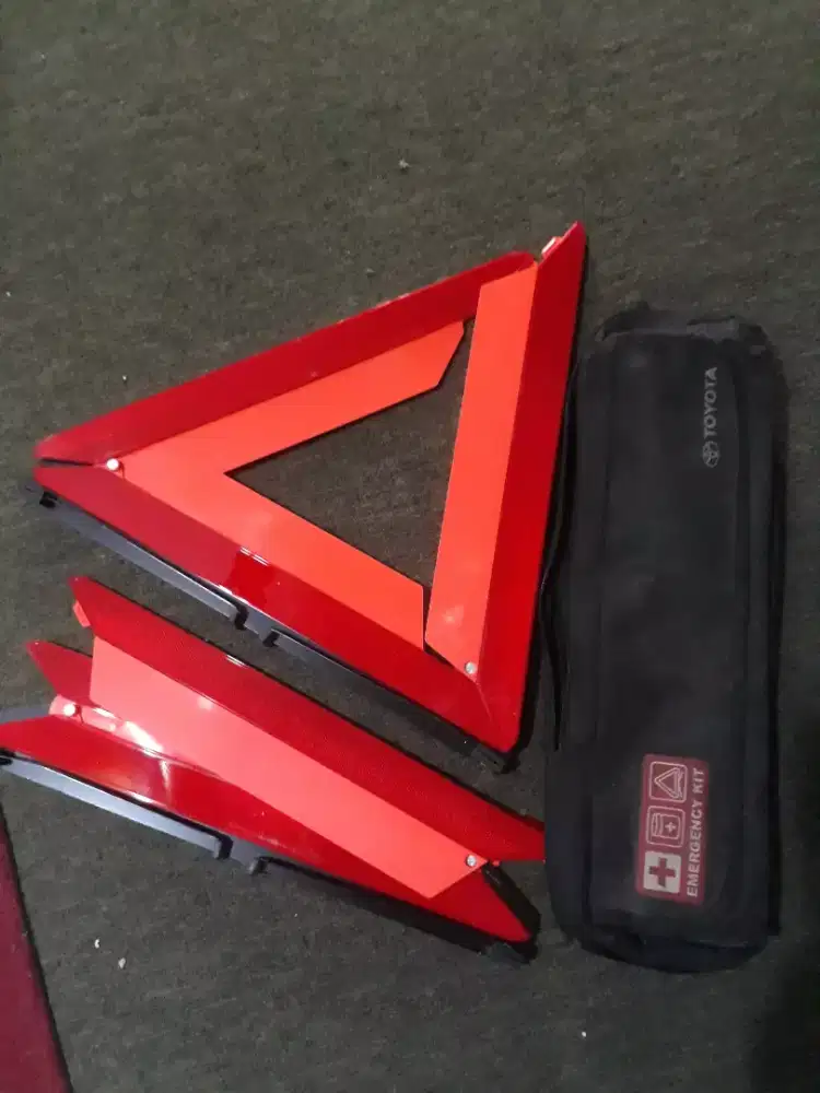 EMERGENCY KIT ORIGINAL(toyota)