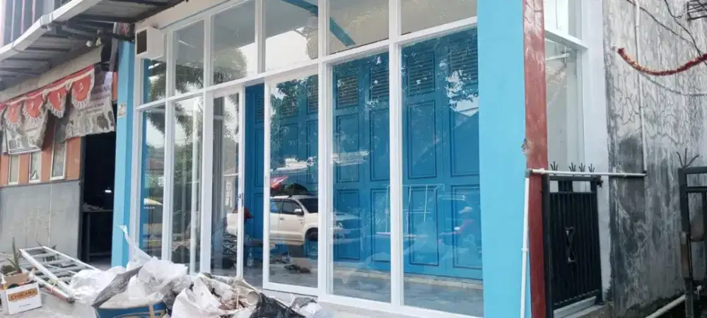 Kusen aluminium pintu aluminium partisi aluminium kaca