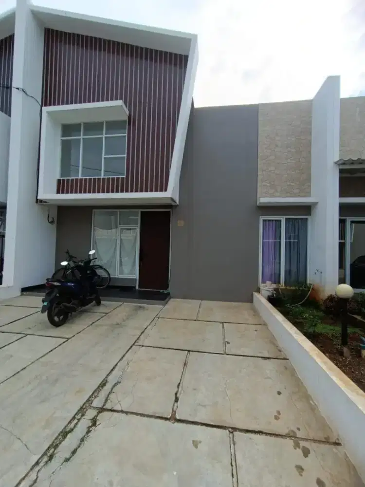 Rumah SHM Serua Sawangan 2KT Cluster Kolam Renang Dekat Mall