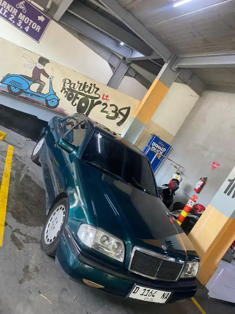 Mercy Mercedes Benz C180 Matic