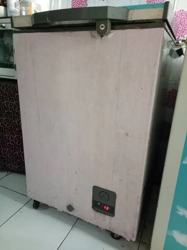 Di Jual Frezer Box merk GEA 100 ltr