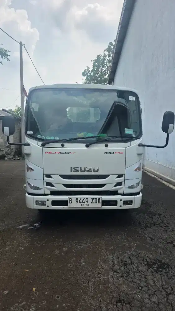 Dijual engkel long sasis NLR 55 LX 100 PS