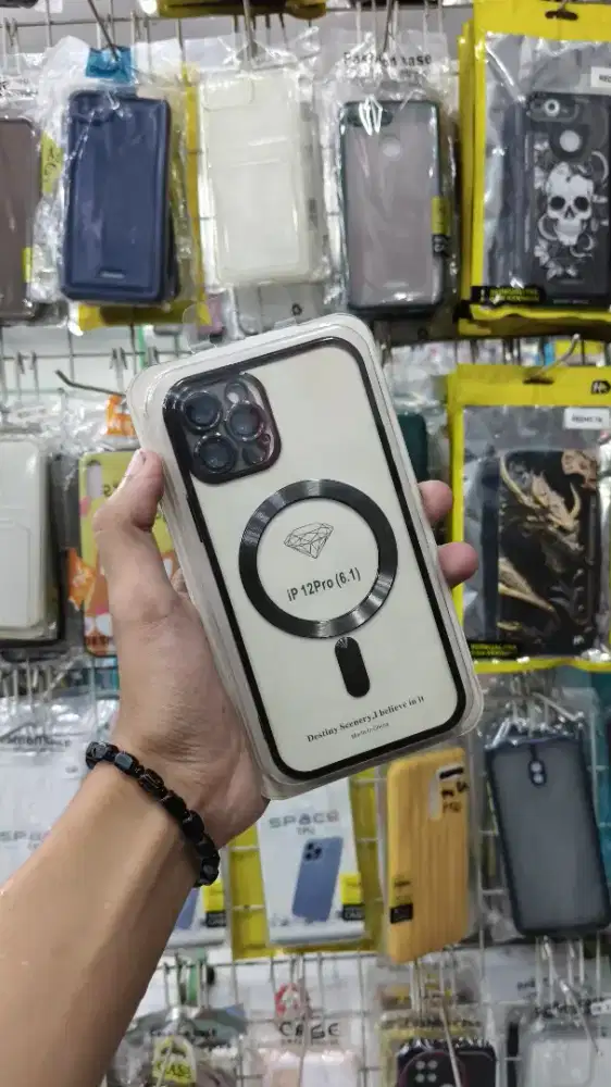 Casing iPhone 12 Pro
