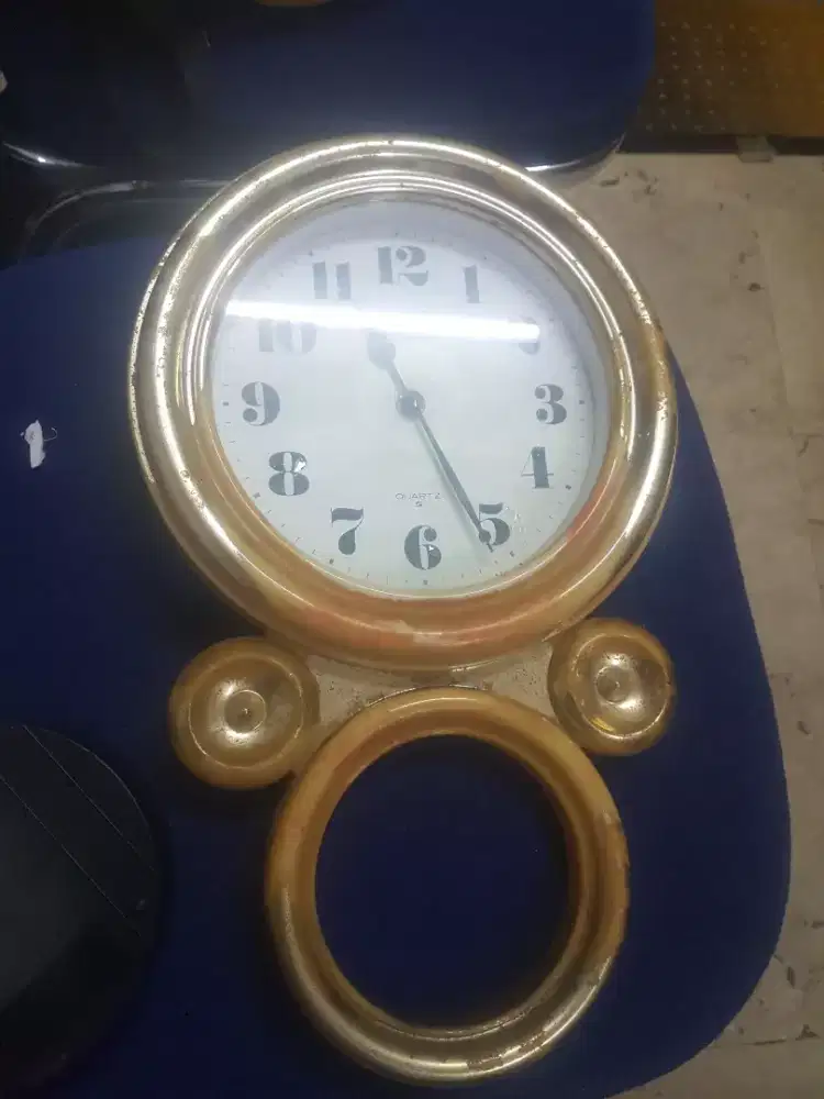 jam dinding seiko vintage