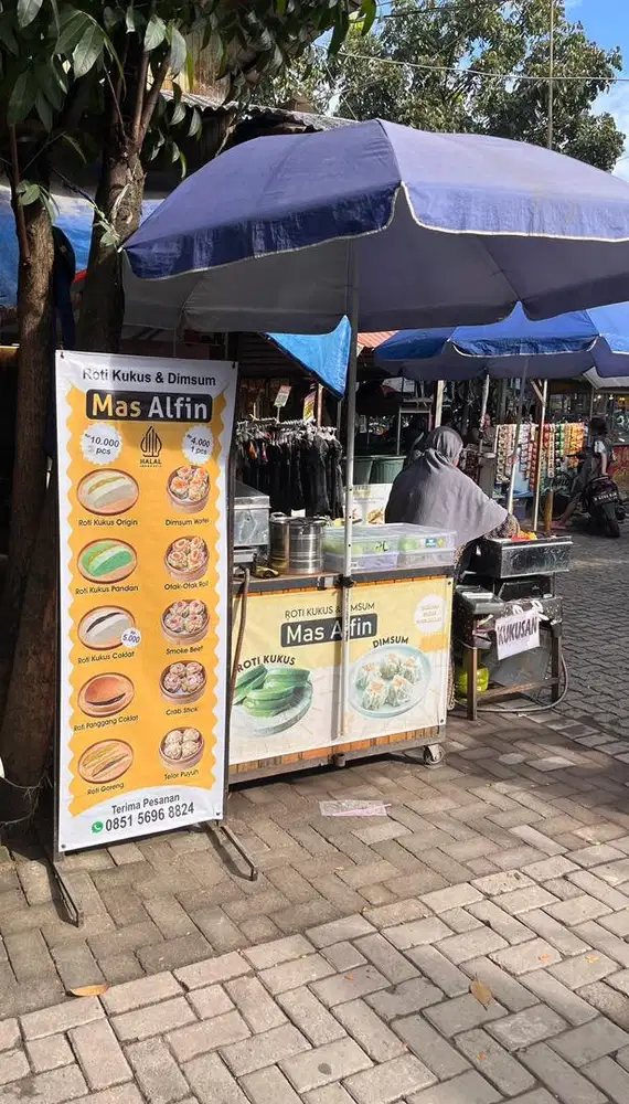 Jualan Roti dan dimsum