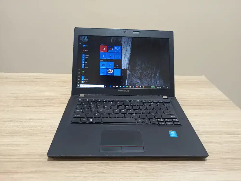 Lenovo K2450 core i3-4030U ram 8gb,ssd 256gb,murah,normal bergaransi