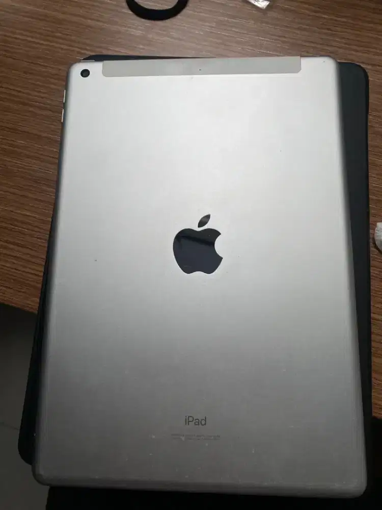Ipad generasi 7 ex iBox 32gb mulus