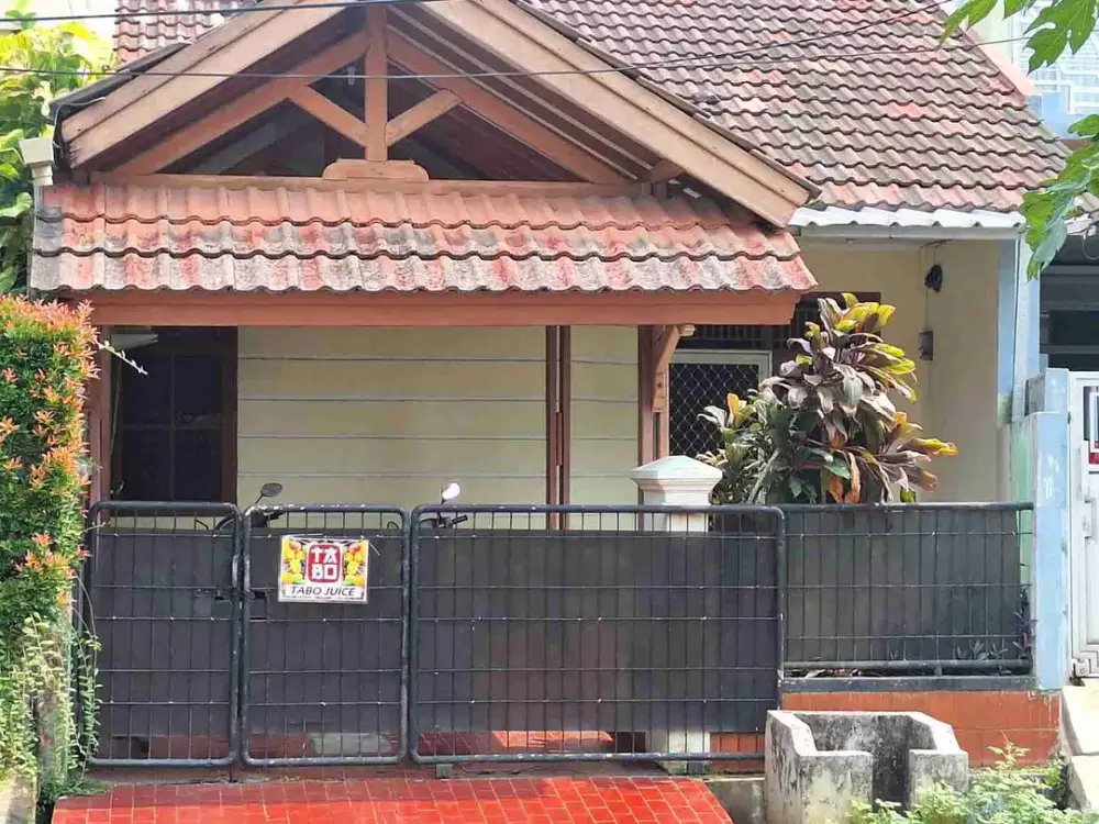Rumah Cantik Bagus Siap Huni di Villa Bintaro Indah